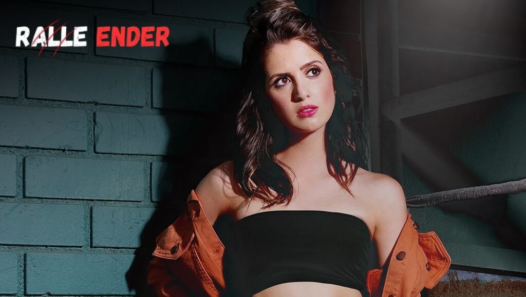 Laura Marano